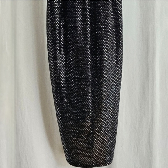 Adrianna Papell Black & Silver Sequin Sleeveless Dress - Picture 8 of 16
